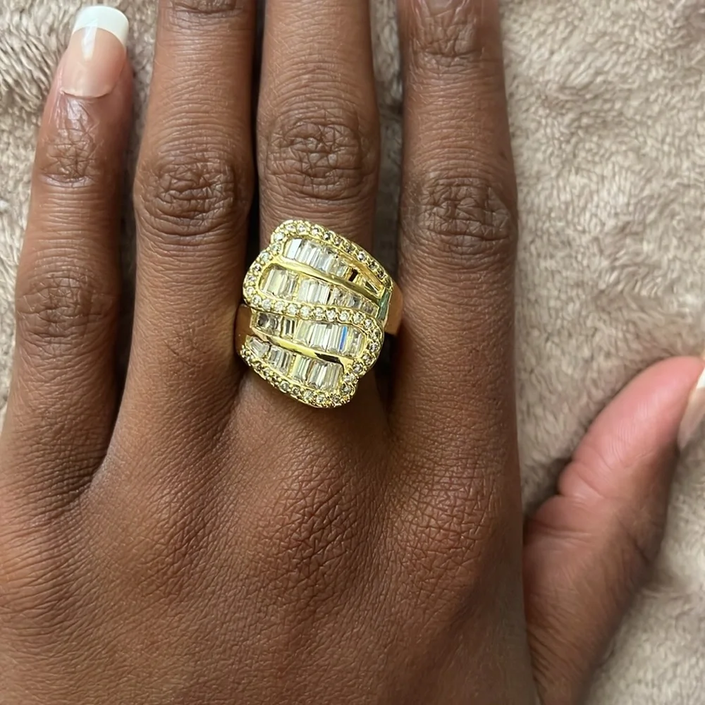✨PRICE DROP✨BEAUTIFUL RING✨ - Picture 4 of 4
